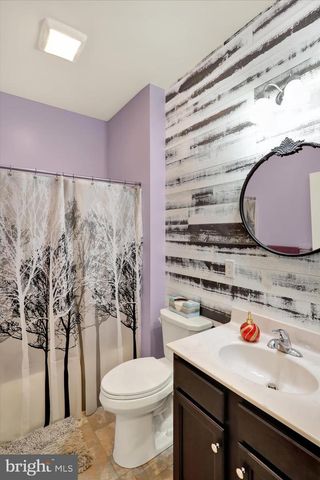 4 ROSEBUSH CT, Womelsdorf, PA 19567