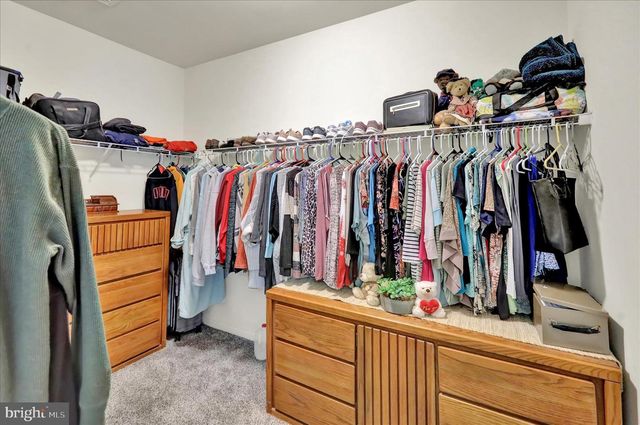 4 ROSEBUSH CT, Womelsdorf, PA 19567