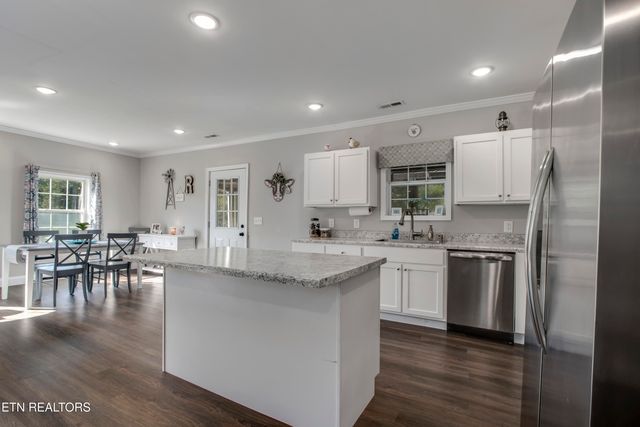 196 County Road 656, Athens, TN 37303