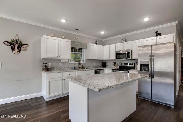 196 County Road 656, Athens, TN 37303