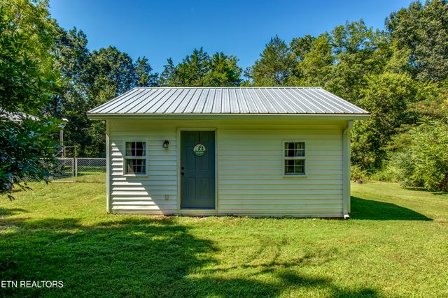 196 County Road 656, Athens, TN 37303