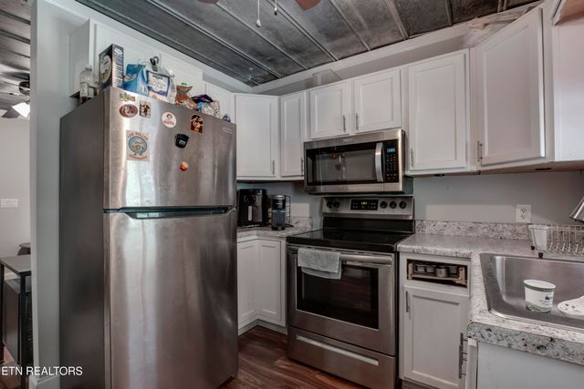 196 County Road 656, Athens, TN 37303