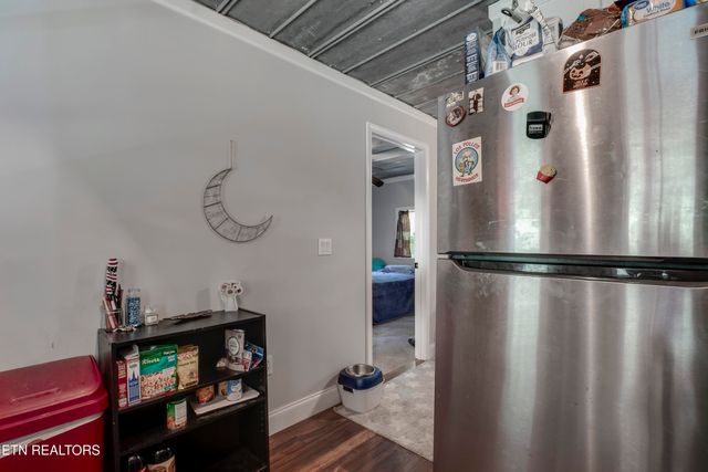 196 County Road 656, Athens, TN 37303