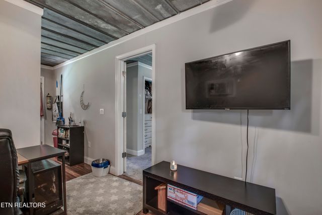 196 County Road 656, Athens, TN 37303