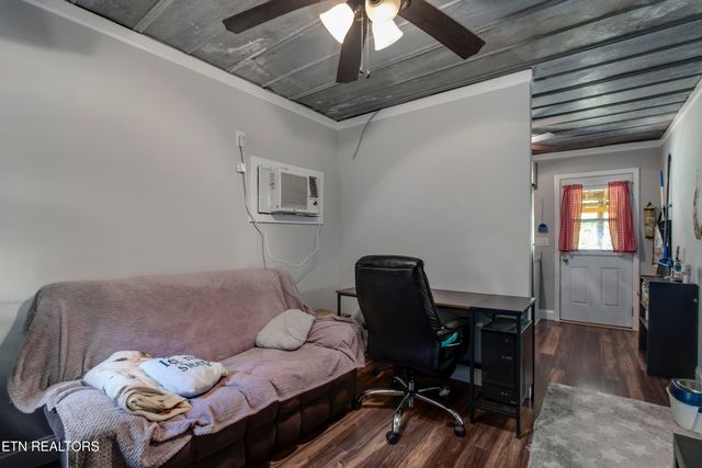 196 County Road 656, Athens, TN 37303