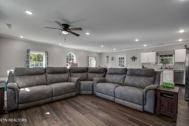 196 County Road 656, Athens, TN 37303