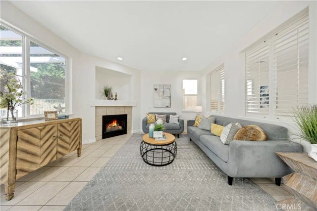 27732 Elkwood, Castaic, CA 91384