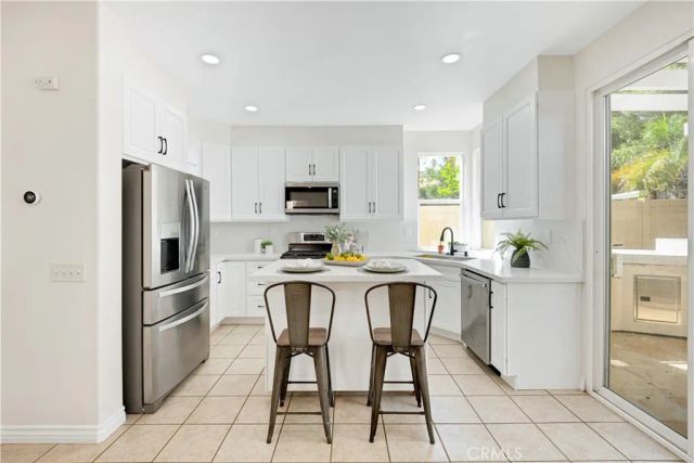 27732 Elkwood, Castaic, CA 91384