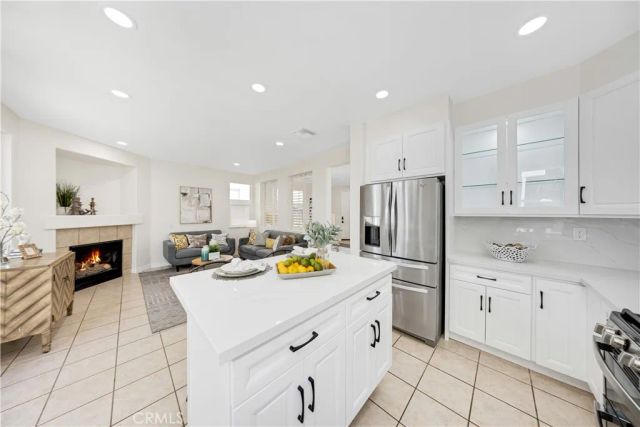 27732 Elkwood, Castaic, CA 91384