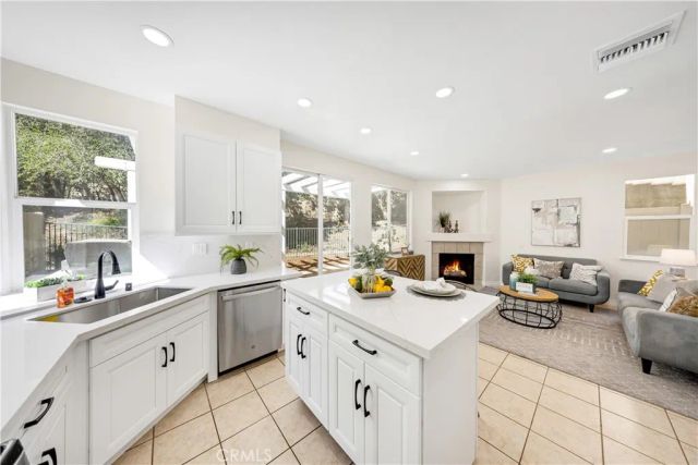 27732 Elkwood, Castaic, CA 91384