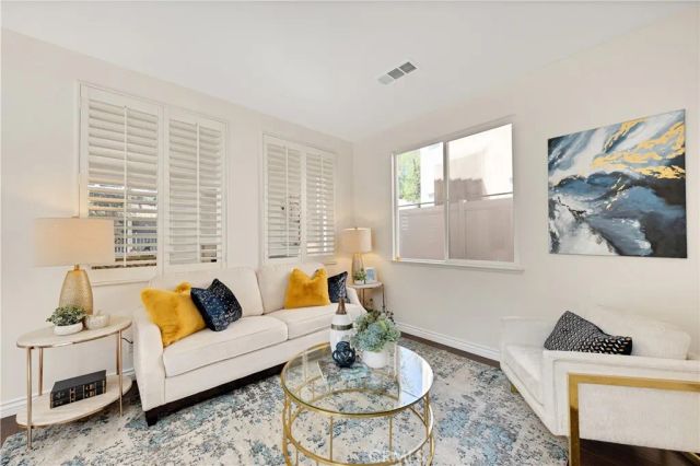 27732 Elkwood, Castaic, CA 91384