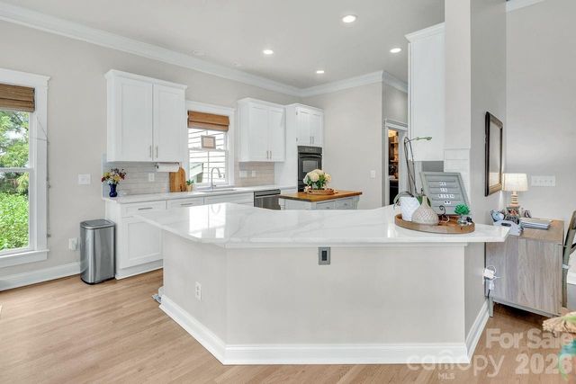 619 N Oak Drive, Huntersville, NC 28078