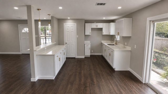 2811 Amboy Street, Houston, TX 77026