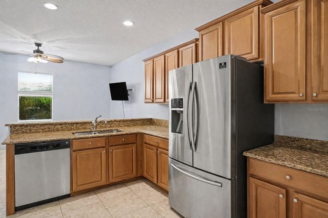 1042 HARMONY LANE, Clermont, FL 34711