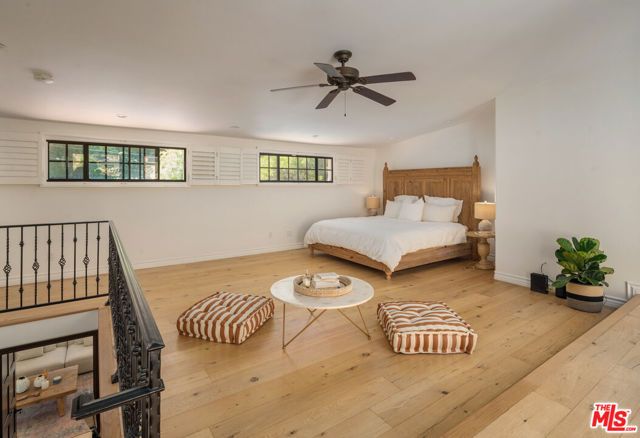 1508 N Beverly Glen Boulevard, Los Angeles, CA 90077
