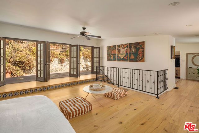 1508 N Beverly Glen Boulevard, Los Angeles, CA 90077