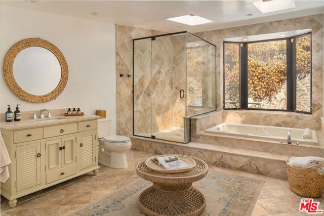 1508 N Beverly Glen Boulevard, Los Angeles, CA 90077