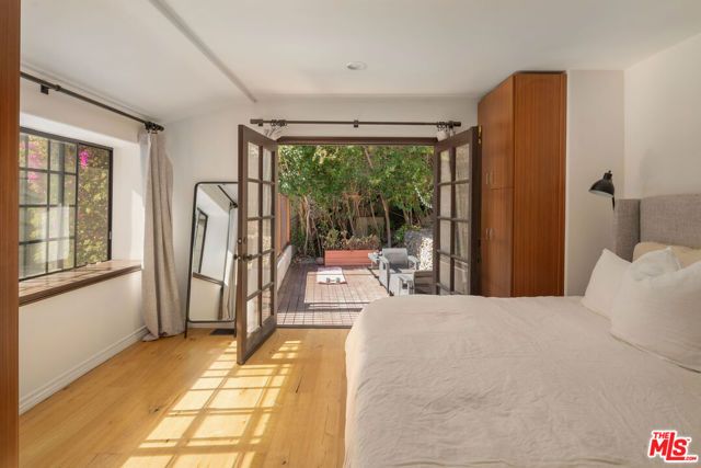 1508 N Beverly Glen Boulevard, Los Angeles, CA 90077