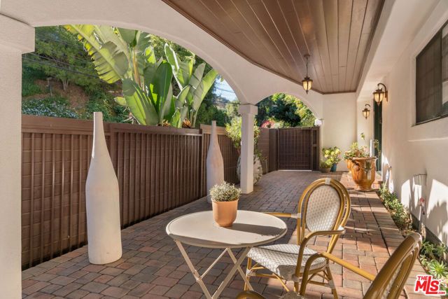 1508 N Beverly Glen Boulevard, Los Angeles, CA 90077