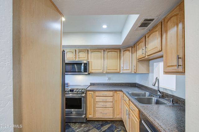 1530 S RIVER Drive, Tempe, AZ 85281