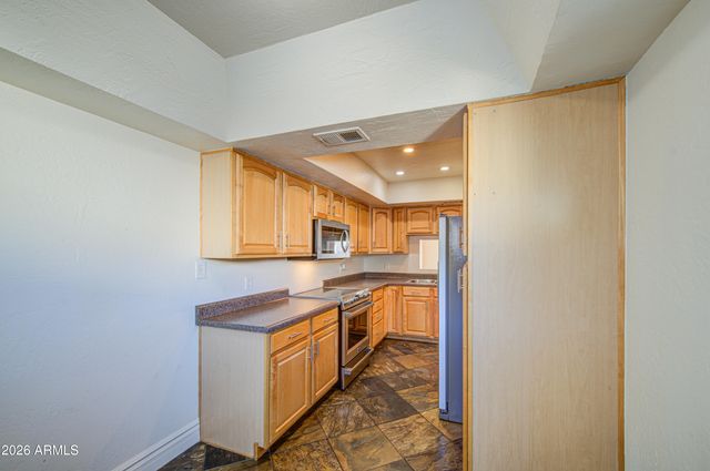 1530 S RIVER Drive, Tempe, AZ 85281