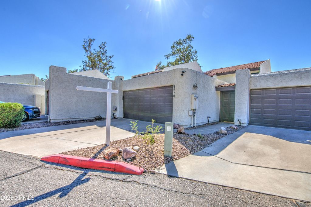 1530 S RIVER Drive, Tempe, AZ 85281