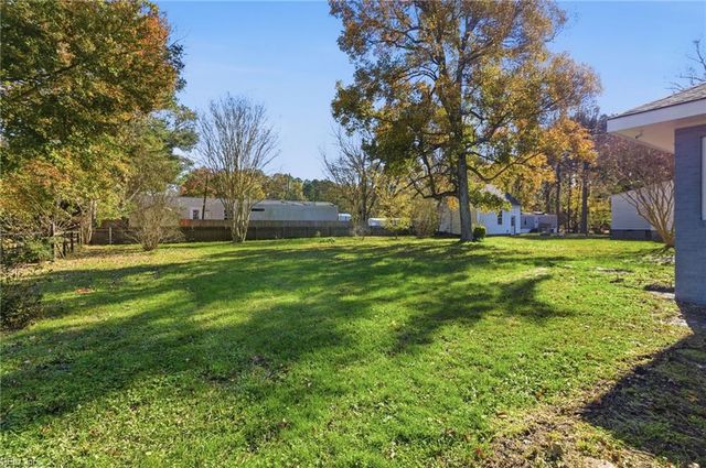 1444 Wilroy RD, Suffolk, VA 23434