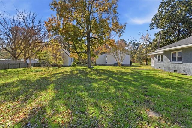 1444 Wilroy RD, Suffolk, VA 23434