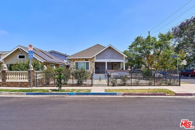 1305 W 37th Place, Los Angeles, CA 90007