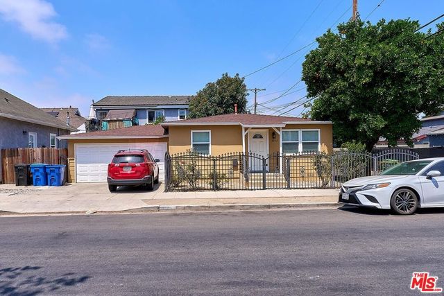 1305 W 37th Place, Los Angeles, CA 90007