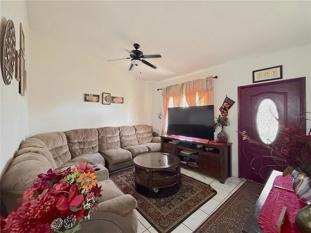 332 SUMMERSET DRIVE, Apopka, FL 32712