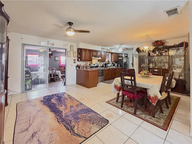332 SUMMERSET DRIVE, Apopka, FL 32712