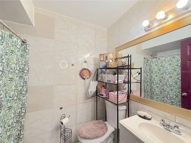 332 SUMMERSET DRIVE, Apopka, FL 32712