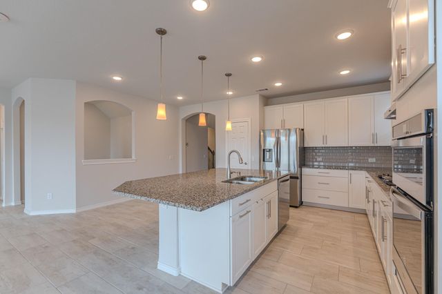 59 Pioneer Canyon Place, Tomball, TX 77375