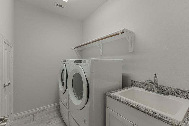 59 Pioneer Canyon Place, Tomball, TX 77375