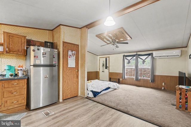 5600 MIDDLE RIDGE RD, Newport, PA 17074