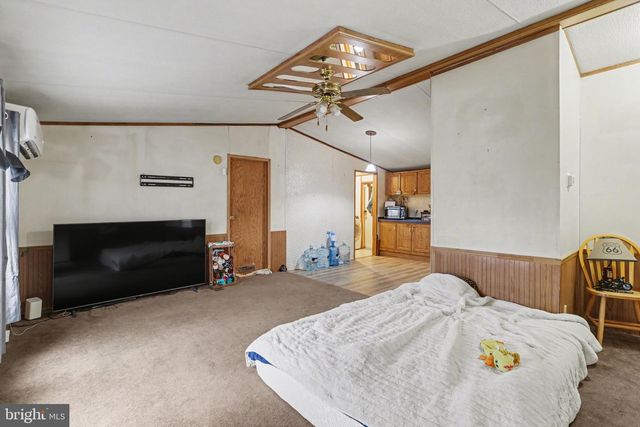 5600 MIDDLE RIDGE RD, Newport, PA 17074