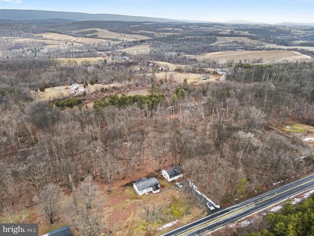 5600 MIDDLE RIDGE RD, Newport, PA 17074