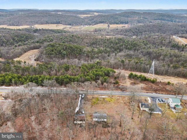 5600 MIDDLE RIDGE RD, Newport, PA 17074