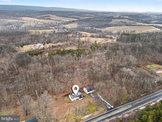 5600 MIDDLE RIDGE RD, Newport, PA 17074