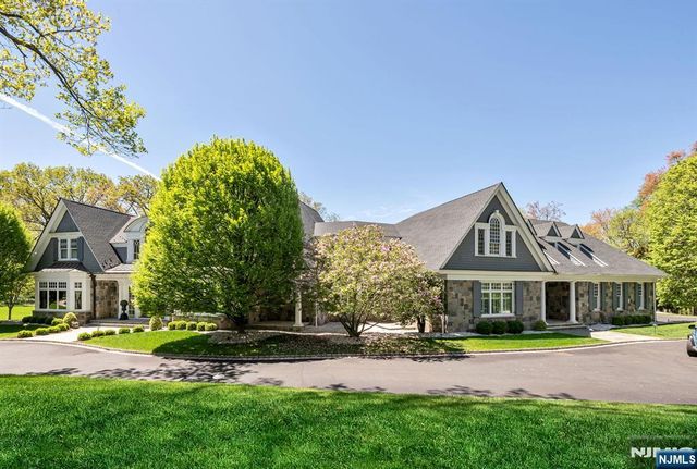 340 Indian Trail Drive, Franklin Lakes, NJ 07417