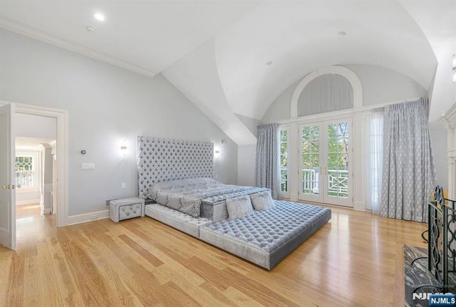 340 Indian Trail Drive, Franklin Lakes, NJ 07417