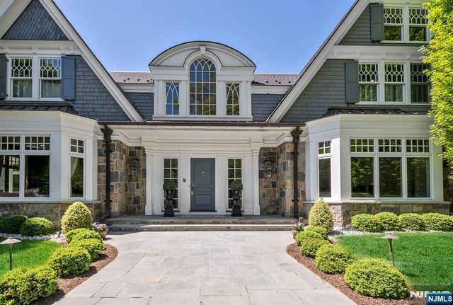 340 Indian Trail Drive, Franklin Lakes, NJ 07417
