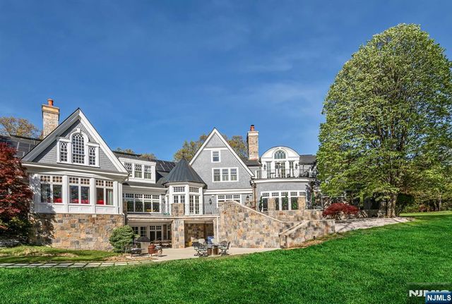 340 Indian Trail Drive, Franklin Lakes, NJ 07417