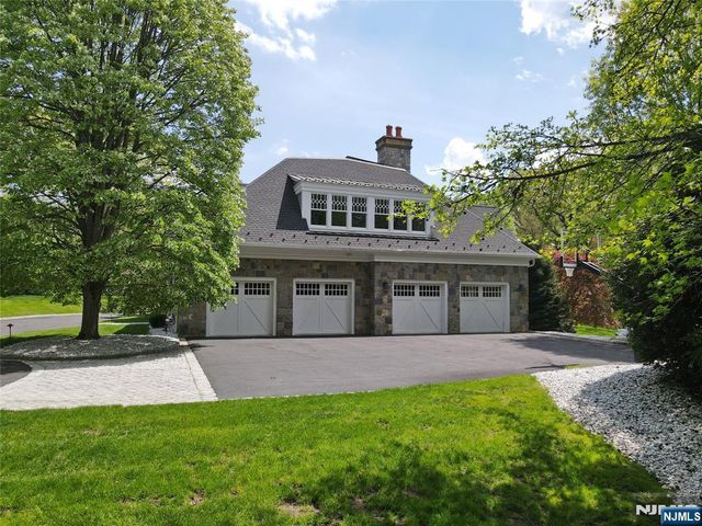 340 Indian Trail Drive, Franklin Lakes, NJ 07417