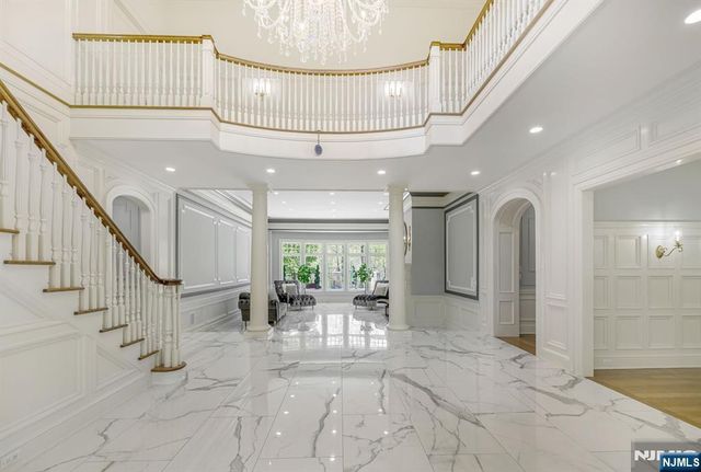 340 Indian Trail Drive, Franklin Lakes, NJ 07417