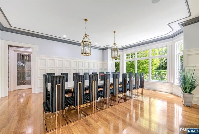 340 Indian Trail Drive, Franklin Lakes, NJ 07417