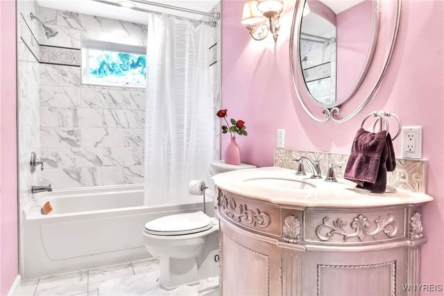 3976 Southwestern Boulevard, Orchard Park, NY 14127