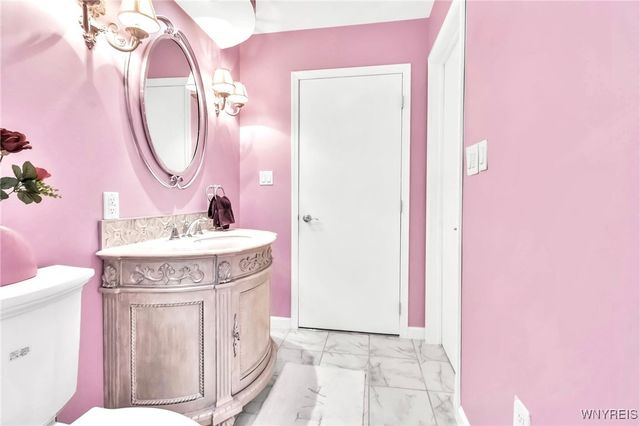 3976 Southwestern Boulevard, Orchard Park, NY 14127