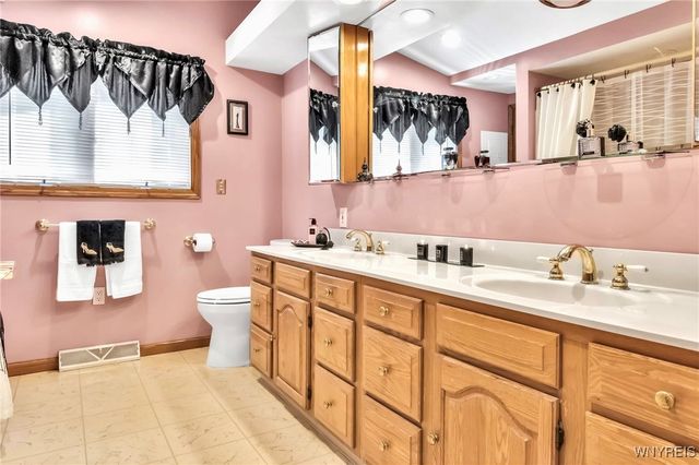 3976 Southwestern Boulevard, Orchard Park, NY 14127